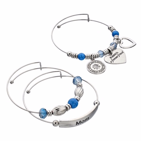 Boutique Jewelry - "Mom" Silvertone Beaded Bangle Bracelet Gift Set